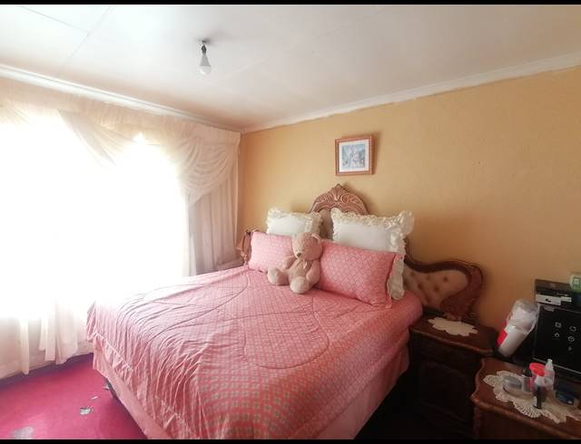 4 BEDROOM FREESTANDING SOLD IN KANANA